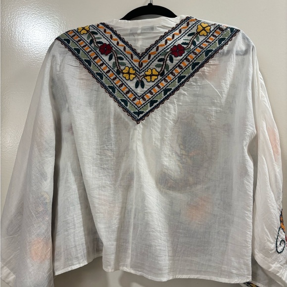 Zara Embroidered top Size XL NWT - Picture 4 of 5